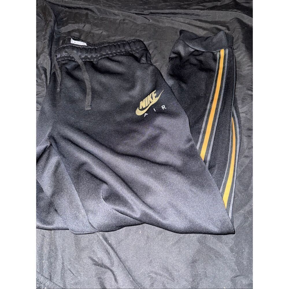 Nike Air joggers size large